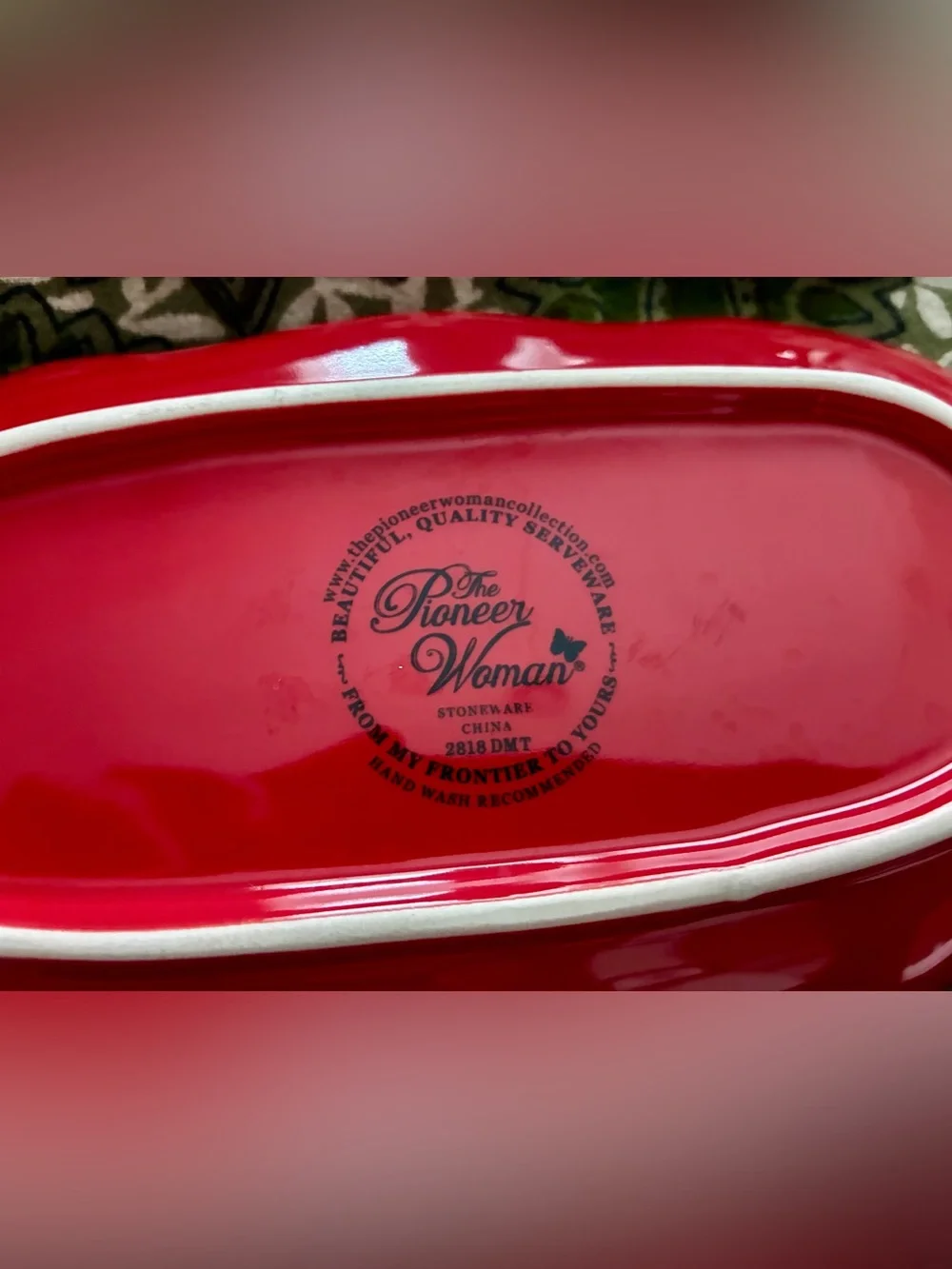 Pioneer Woman Red & White Butter Dish w/Glass Pull Top. EC. Embossed Floral Side